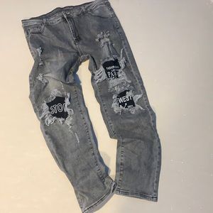 Mens ripped grey jeans size 32 x34